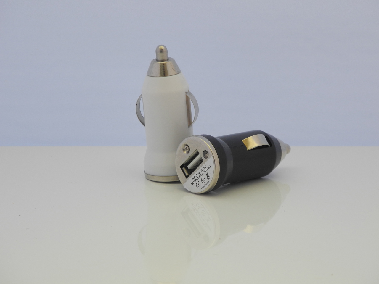 Adaptateur Voiture 12v/USB